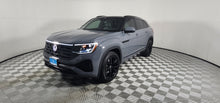 Load image into Gallery viewer, Chrome Delete Black Roof and Powder Coat Black Wheels Package