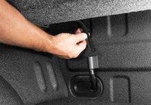 Load image into Gallery viewer, RealTruck 04-24 Nissan Titan CC 5.5ft Bed (w or w/o Utilitrack) RetraxPRO EZ-Off FRC-4000
