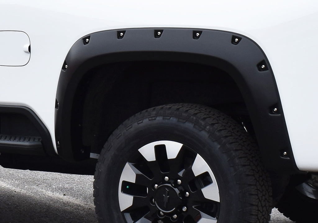 BWRBW_Pocketstyle_Rear_Flares_20silverado2500_40154-02.jpg