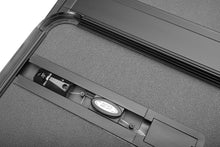 Load image into Gallery viewer, EX_Solid_Fold_ALX_22-Silverado_Detail_Latch-Close-up.jpg