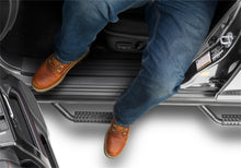 Load image into Gallery viewer, NFBNFB_NerfTextBlack_OverheadStepApp_194Runner.jpg