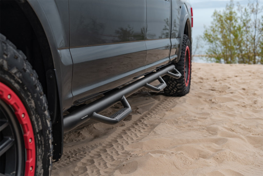 NFBnfab-nerf-step-texture-2019-ford-f150-gray-lifestyle-06.jpg