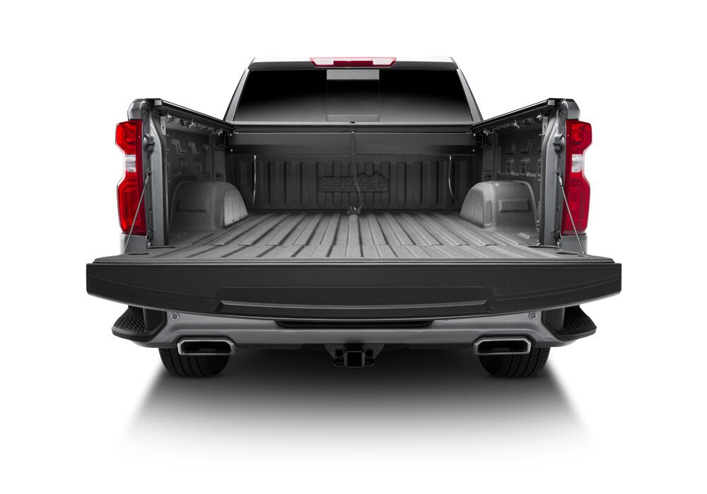 RNLRNL_A-Series_Chevrolet_Silverado1500_HighCountry_Gray_Rear_04_OpenTlgt.jpg