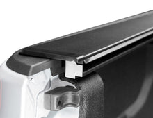 Load image into Gallery viewer, RNL_M-Series_Jeep-Gladiator_Details_06End-Rail.jpg