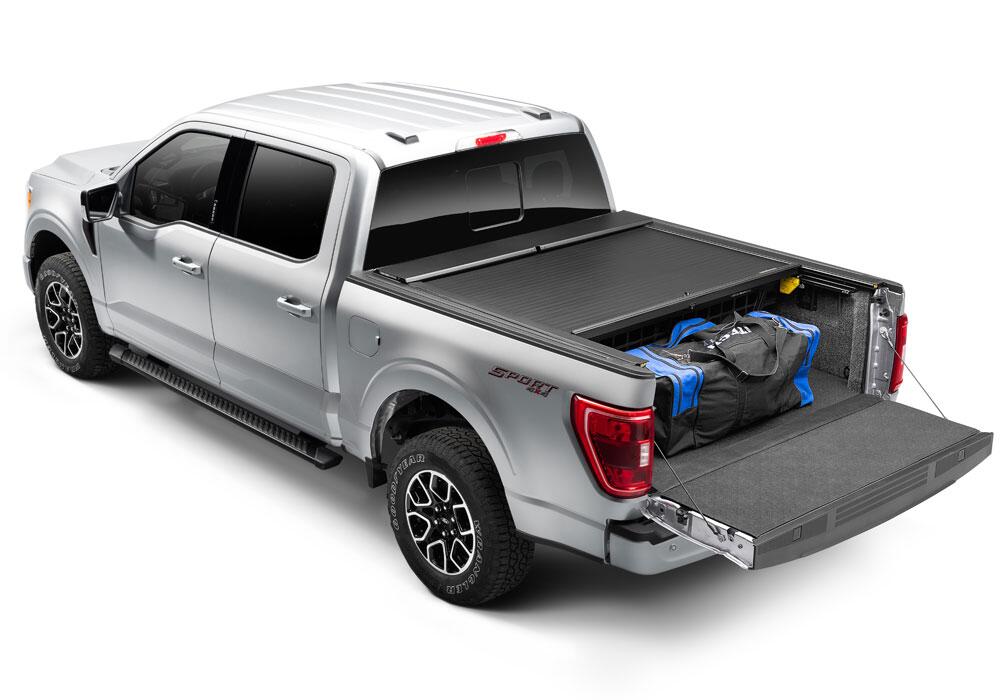 RNLroll-n-lock-cargo-manager-a-series-2021-ford-f150-silver-studio-02.jpg