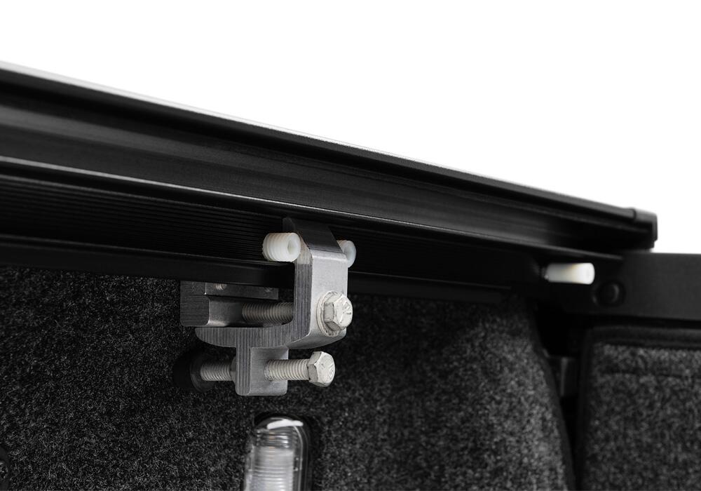 RX_OneXR_21Ford-F150_Details_02Clamp.jpg