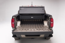 Load image into Gallery viewer, BAK 2020 Jeep Gladiator 5ft Bed BAKFlip G2